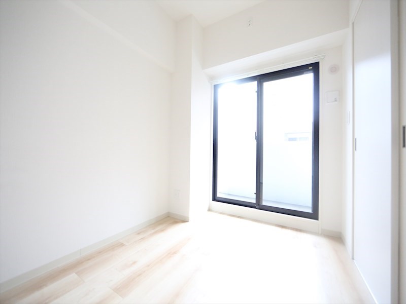 Ｒｅｓｉｄｅｎｃｅ　Ｎａｇｏｙａ 洋室5.3帖　クローゼット付　南面バルコニー
