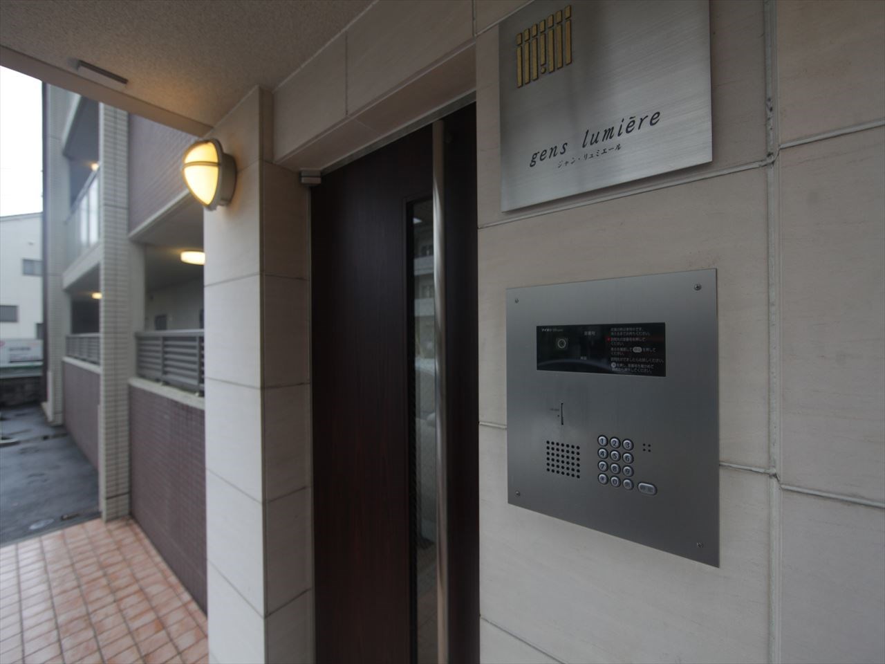 ジャン　リュミエール オートロック完備