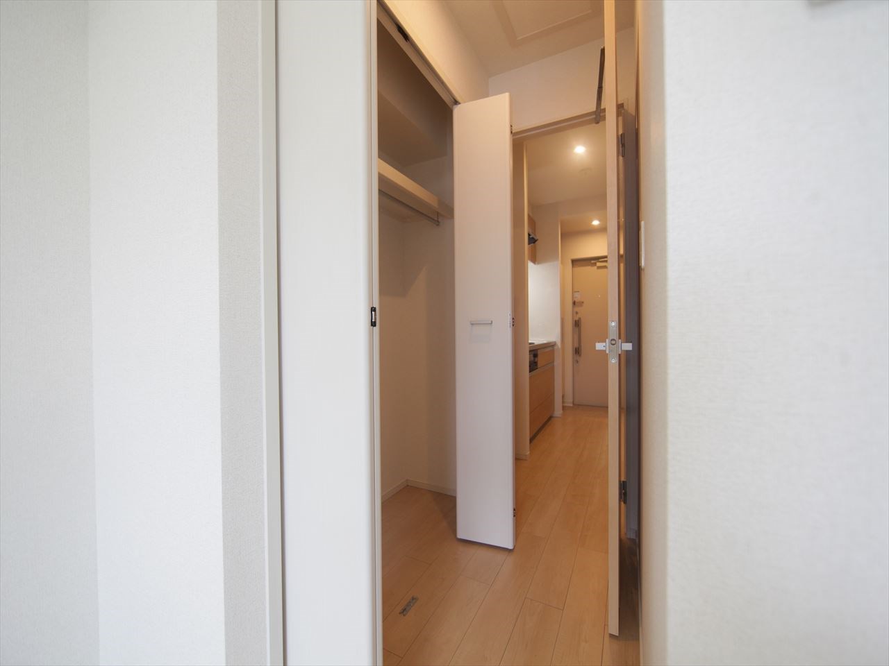 ジェルメ大喜新町II クローゼット（収納充実してます）