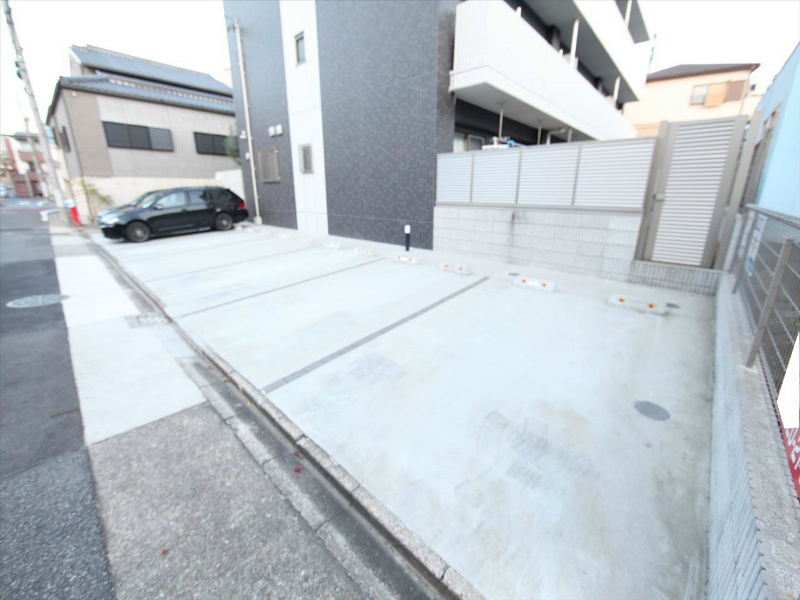 Ｂｅｌ　Ｆｉｏｒｅ千種（ベルフィオーレ千種） 敷地内平面駐車場