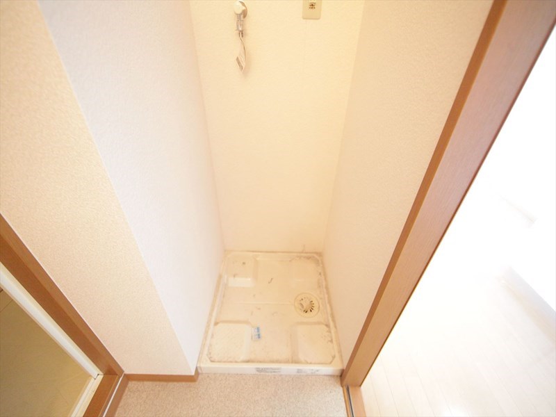 レージュ桜山 脱衣所　室内洗濯機置き場