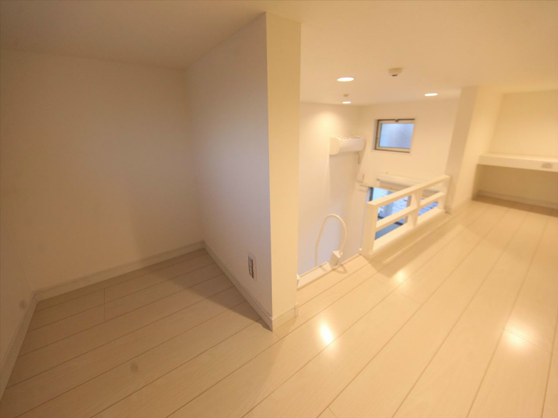 ＣＲＥＡ遠若 ロフト5.2帖（収納としてもお部屋としても使えます）