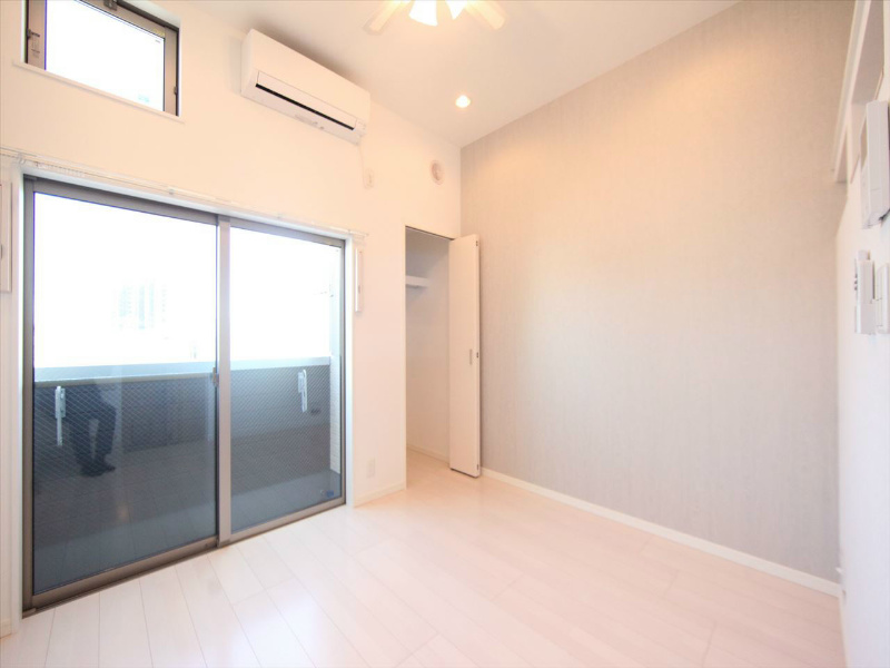 Ｓｔａｇｅ上高畑（ステージ上高畑） 洋室6帖　上段ロフト6.4帖（収納でもお部屋でも使えます）