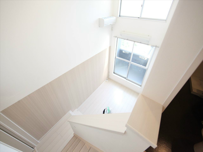 オー・ルージュ 洋室4.1帖　アンダーロフト5帖（収納にも寝室にも使えます）