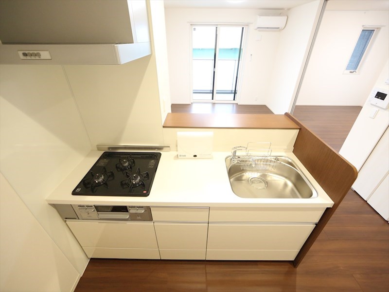 ヴェルム東別院 システムキッチン（ガス3口コンログリル付）カウンターキッチン