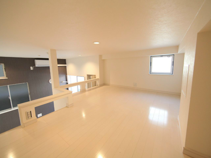 グランディール大宝 ロフト5.7帖（収納としてもお部屋としても使えます）