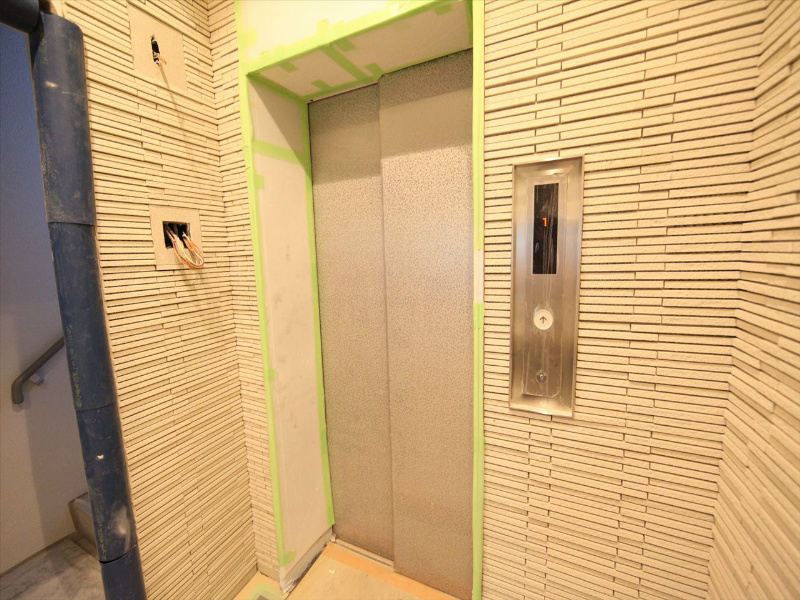 ＰａｃｅＰａｌａｚｚｏ（パーチェパラッツォ） エレベータ付　新築時建築中写真