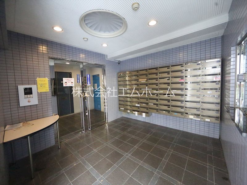 グランデール名古屋 エントランス　オートロック　集合ポスト