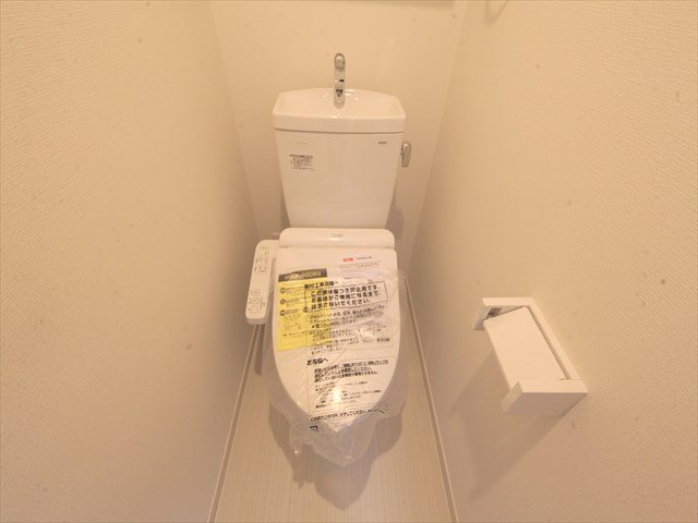 ラウレア小幡 温水洗浄便座付トイレ
