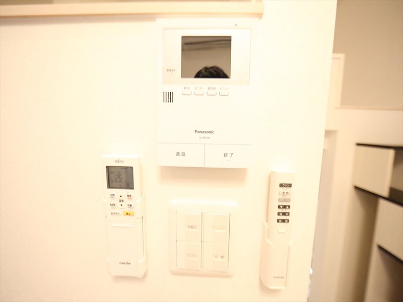 Licht（リヒト） ＴＶモニター付インターホン　同型写真