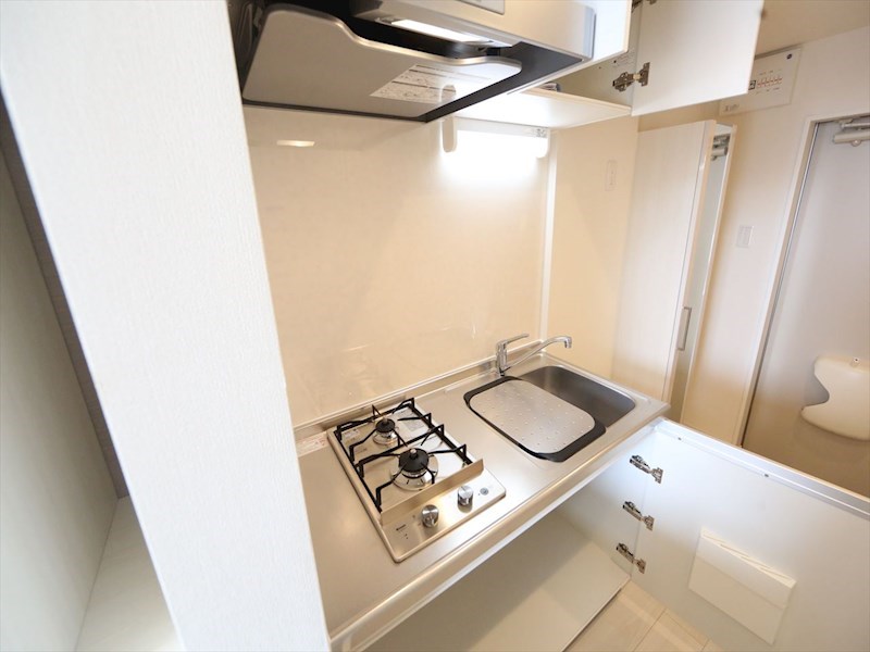 （仮称）緑区鳴海町字丸内Ｂ新築アパート システムキッチン（ガス2口コンロ付）　同仕様写真