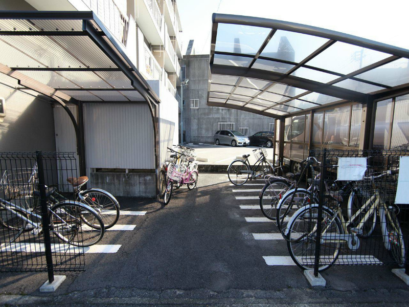 ＺＵＩＳＥＩＢＬＤ（ズイセイビルド） 屋根付き駐輪場