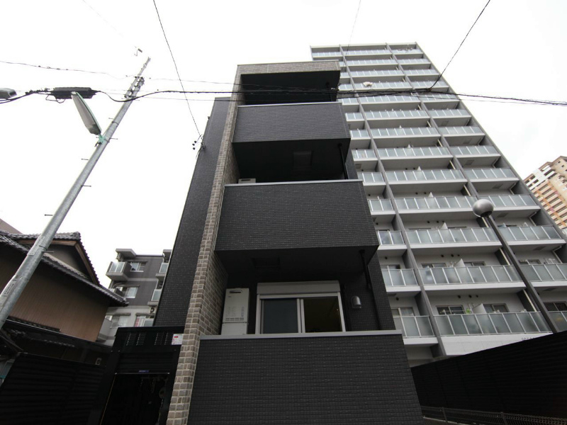 ＭｉｌｌｅＧｒａｉｎｅｓ（ミルグレーヌ） 外観　オートロック　1フロア2部屋（全部屋角部屋）