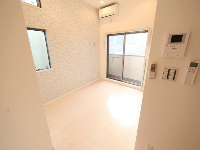 コスタブラン川名 洋室6帖　上階ロフト6.1帖（収納にも寝室にも使えます）