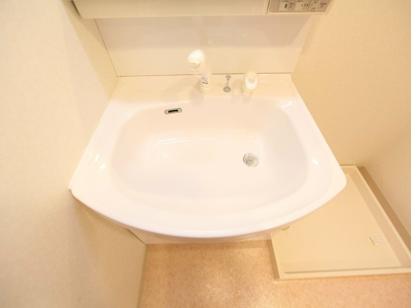 ｗｉｌｌＤｏ伝馬町 脱衣所　独立洗面台（シャンプードレッサー）洗濯機用意できます