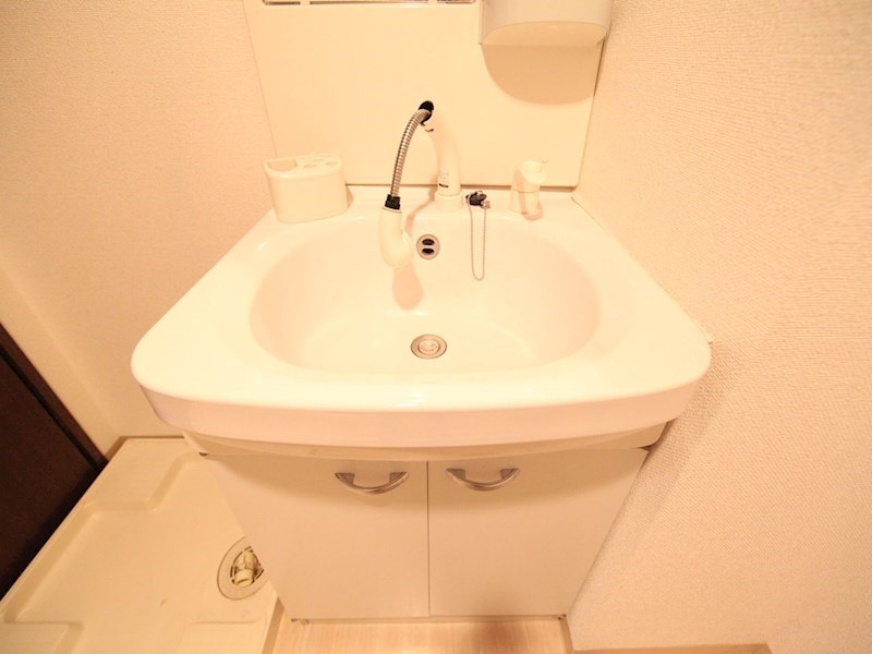 フローライト上前津 脱衣所　独立洗面台（シャンプードレッサー）洗濯機用意できます