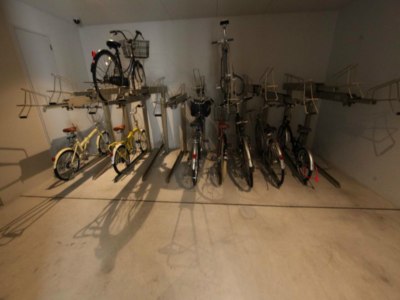 アモンリオブランシュ 屋根付駐輪場