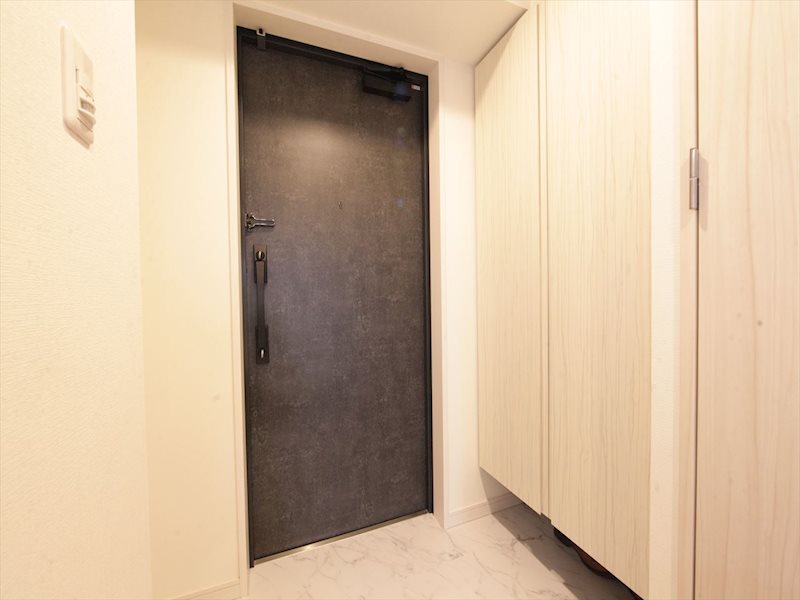 S-RESIDENCE志賀本通North 玄関　シューズボックス完備