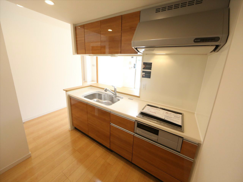 ラヴァーチェ徳川 カウンターキッチン（ＩＨ3口コンログリル付）
