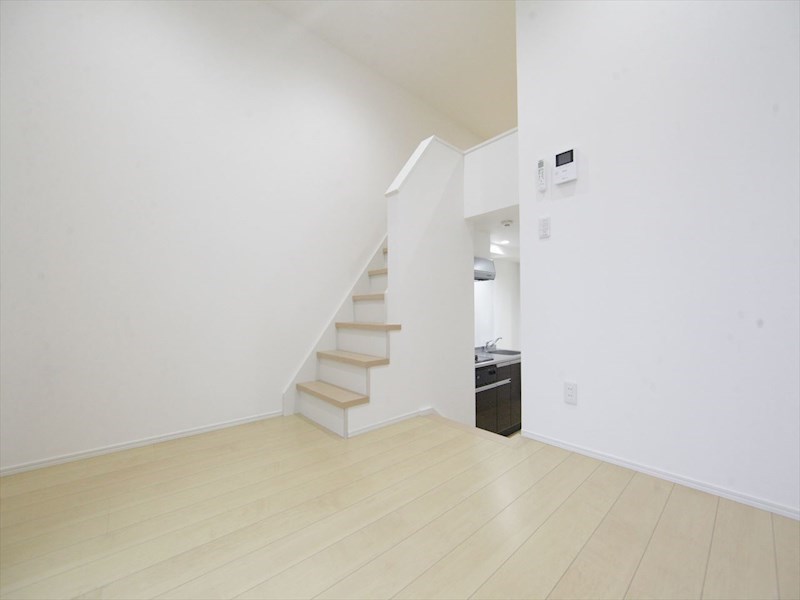 Ｐｒｉｍｒｏｓｅ（プリムローズ） 洋室5.1帖　ロフト5.9帖（寝室にも使えます）
