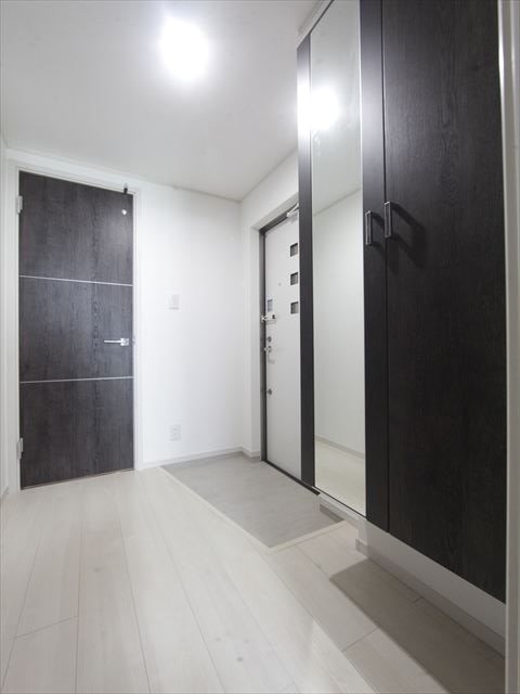PRIMALE今池 玄関（シューズボックス充実）