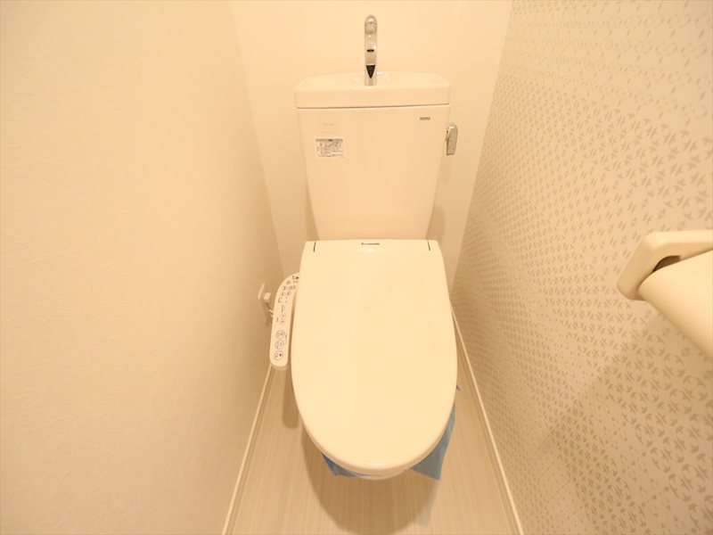 シティハウス本陣 温水洗浄暖房便座付トイレ（お風呂トイレ別）