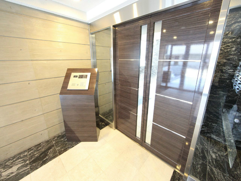 ＥＲＵＺＡＢＬＤＧ.名古屋駅前（エルザビル名古屋駅前） エントランス　オートロック　防犯カメラ　家具家電用意できます