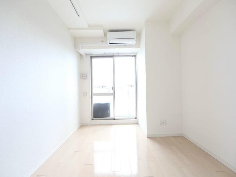 ＥＲＵＺＡＢＬＤＧ.名古屋駅前（エルザビル名古屋駅前） 洋室6.8帖　クローゼット付（収納充実してます）