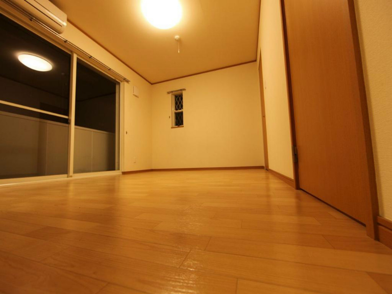 コートフクトク 洋室8帖　ウォークインククローゼット付（収納充実してます）