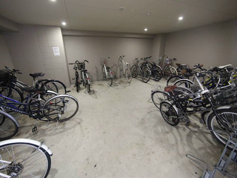 ステージア黄金 屋根付き駐輪場有