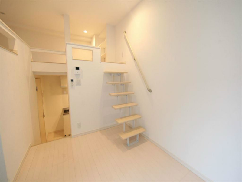 Ａｎｇｅａｉｌｅ（アンジュエール） お部屋に階段
