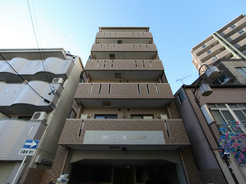 外観 オートロック 防犯カメラ付 外壁タイル張り