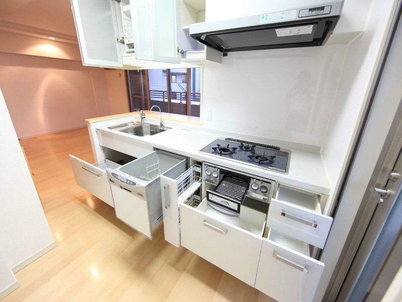 レジディア泉 システムキッチン（ガス3口グリル）食器洗乾燥機
