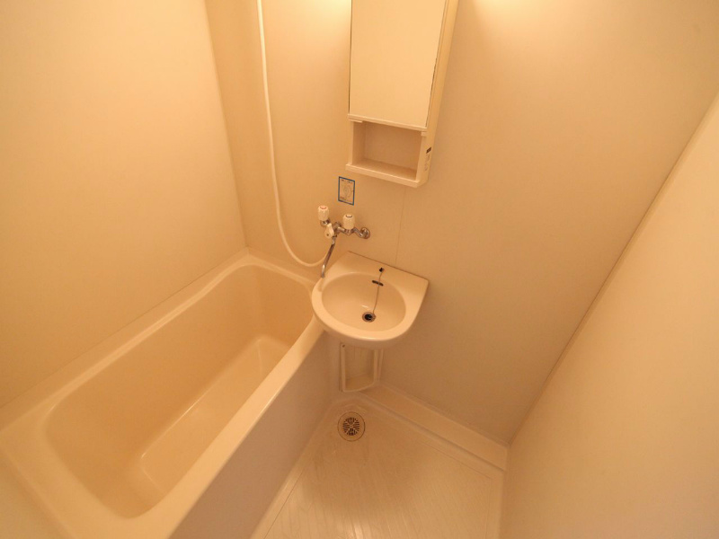 ラ・ポート八熊苑 バスルーム（お風呂トイレ別）
