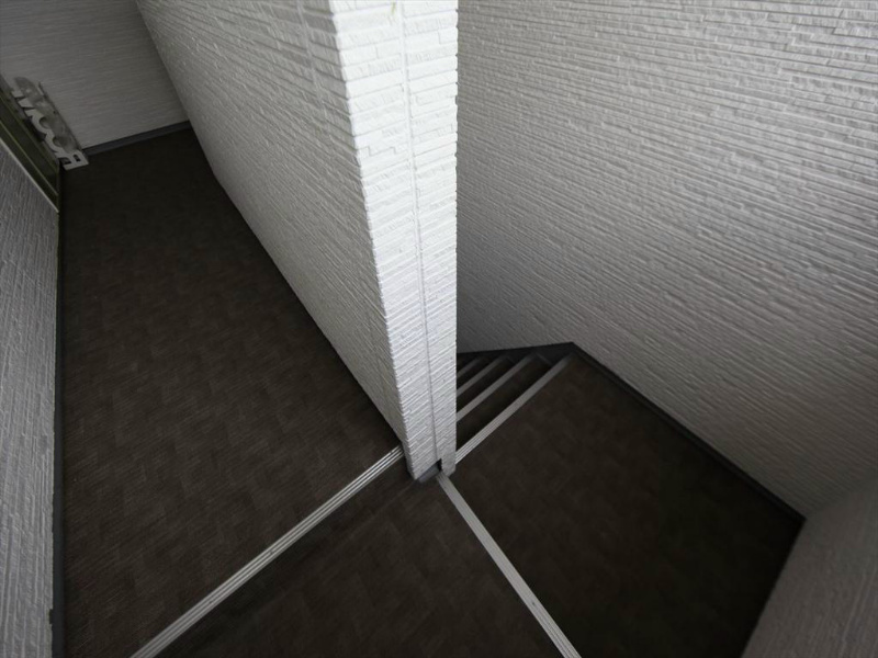 プライムローズ 共用部　階段