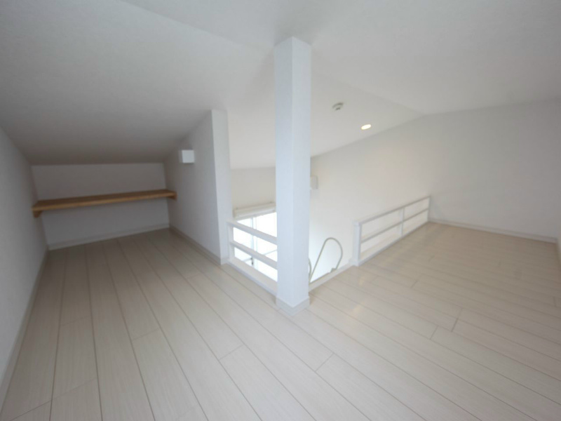 クローバー ロフト5.8帖（収納としても寝室としても使えます）