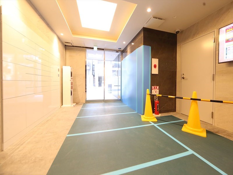 ＬｉｖｅＣａｓａ金山 エントランス　オートロック　宅配ＢＯＸ　防犯カメラ