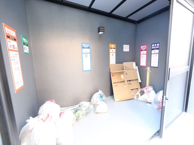 ＬｉｖｅＣａｓａ金山 敷地内ゴミ捨て場