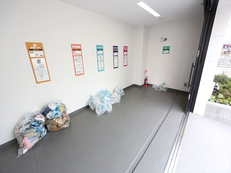 Ｌｉｖｅ　Ｃａｓａ堀田 敷地内ゴミ捨て場