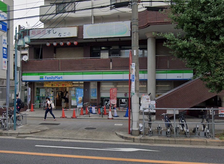 ｇｒａｎｄｉｒ（グランディール） ファミリーマート　黒川店 (コンビニ)