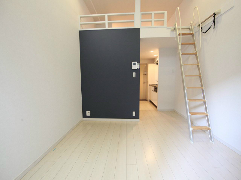 Ｆｅｌｉｃｉｔｙ（フェリシティ） 洋室8.4帖　ロフト6.1帖（収納でもお部屋でも使えます）