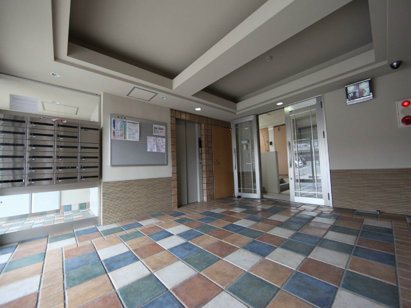 愛知県名古屋市中村区則武２丁目 エントランス　オートロック　宅配BOX　防犯カメラ　