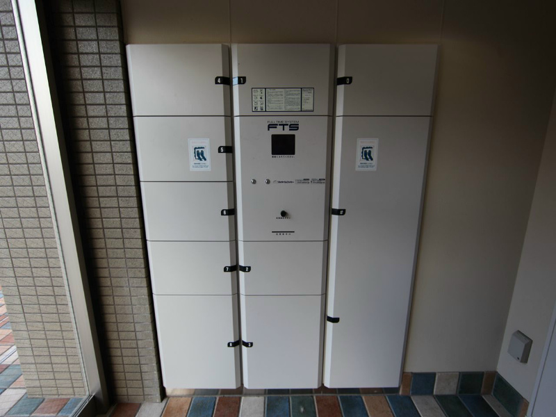 愛知県名古屋市中村区則武２丁目 宅配ＢＯＸ（不在時でも荷物を受け取れます）