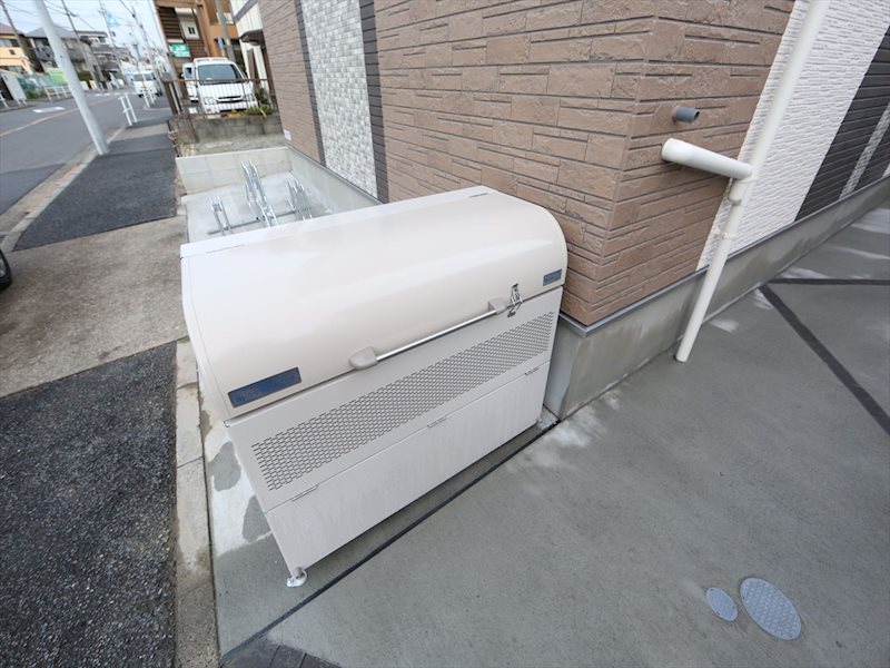 ハーモニーテラス高道町 敷地内ゴミ捨て場