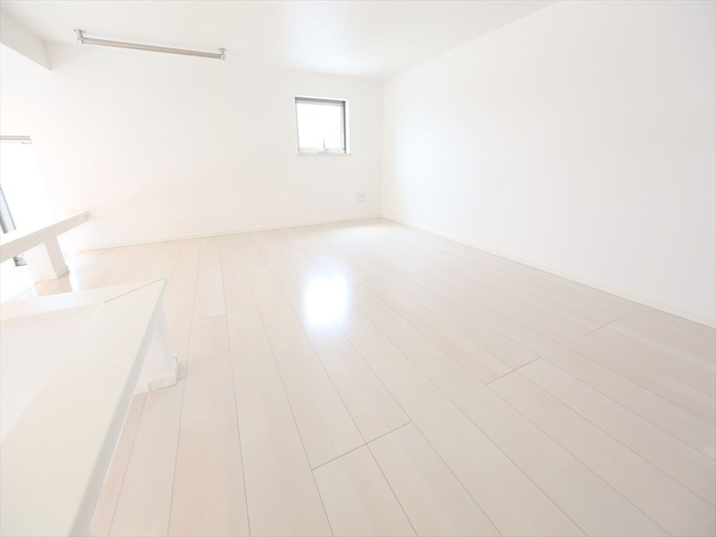 カーサルーチェＷ 上段ロフト6.5帖（収納としてもお部屋としても使えます）