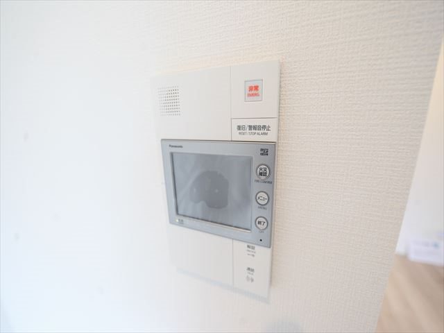 エスリード今池アヴェール TVモニター付インターホン完備