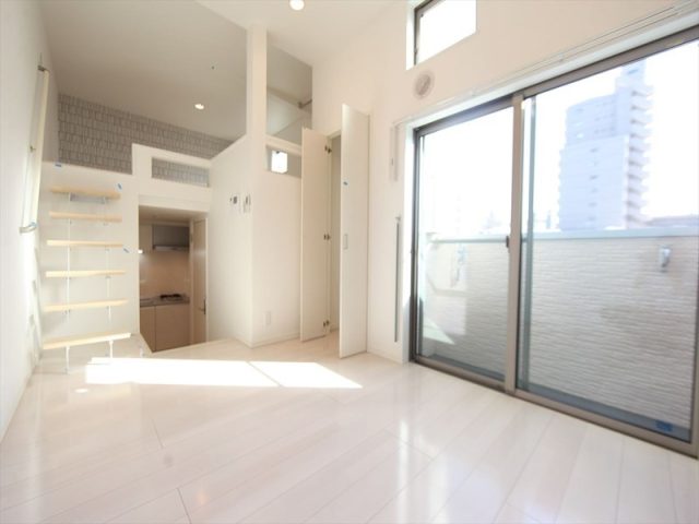 MaisonCasablanca(メゾンカサブランカ) ロフトに階段で上がれます(階段式ロフト)愛知県名古屋市北区御成通2丁目15-5