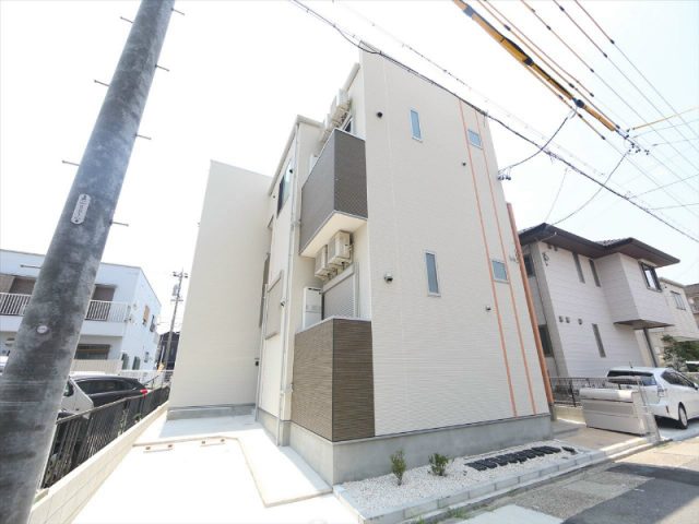 カーサルーチェW ロフトに階段で上がれます(階段式ロフト)愛知県名古屋市中村区城主町6丁目41-2