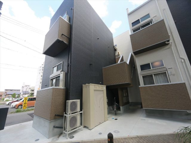 Creo庄内通参番館(クレオ庄内通参番館)ロフトに階段で上がれます(階段式ロフト)愛知県名古屋市西区鳥見町3丁目2-7