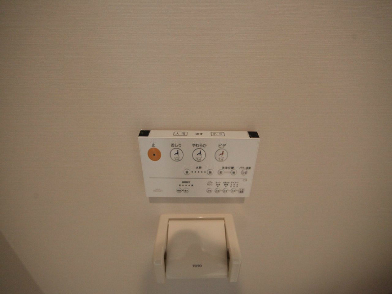 イーストクレッセント 温水洗浄暖房便座付トイレ